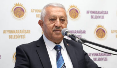 Başkan Zeybek, 2022’nin  en çok konuşulan ismi oldu