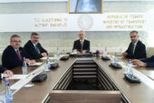 Başkan Zeybek Ankara’da yatırımları istişare etti