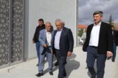 Başkan Zeybek, mahalle ziyaretlerine ara vermiyor