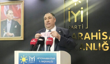 “AK Parti Adayı Gerçek Belediyecilik Yaşatacağız Diyor, Peki 20 Yıldır Afyon’da Sahte Belediyecilik Mi Vardı”